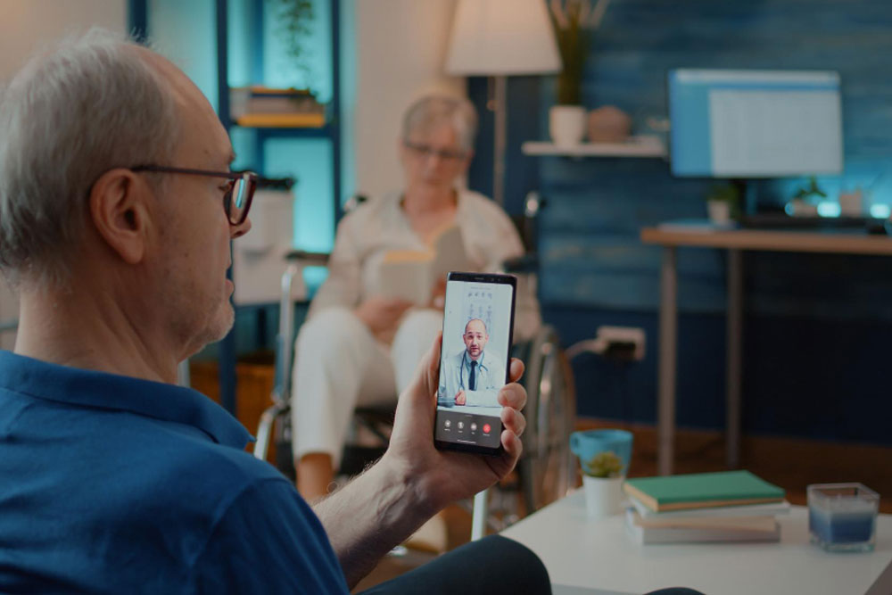Remote Patient Monitoring Platform – GCC + IoT + AI